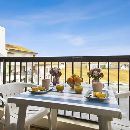 Leggia - Welkeys بياريتز